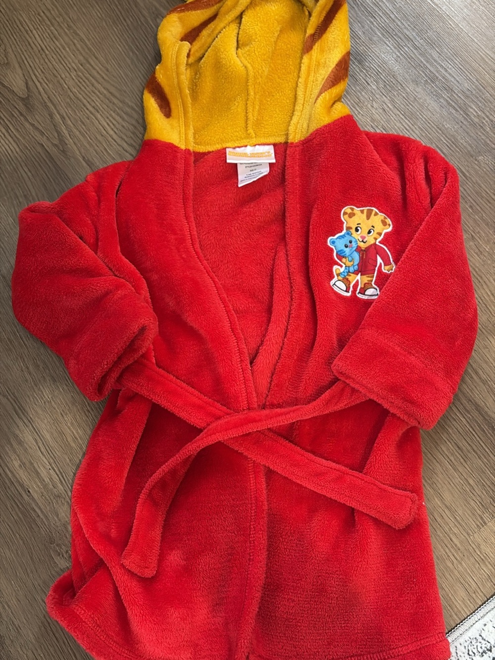 Daniel Tiger Kids Robe 2T